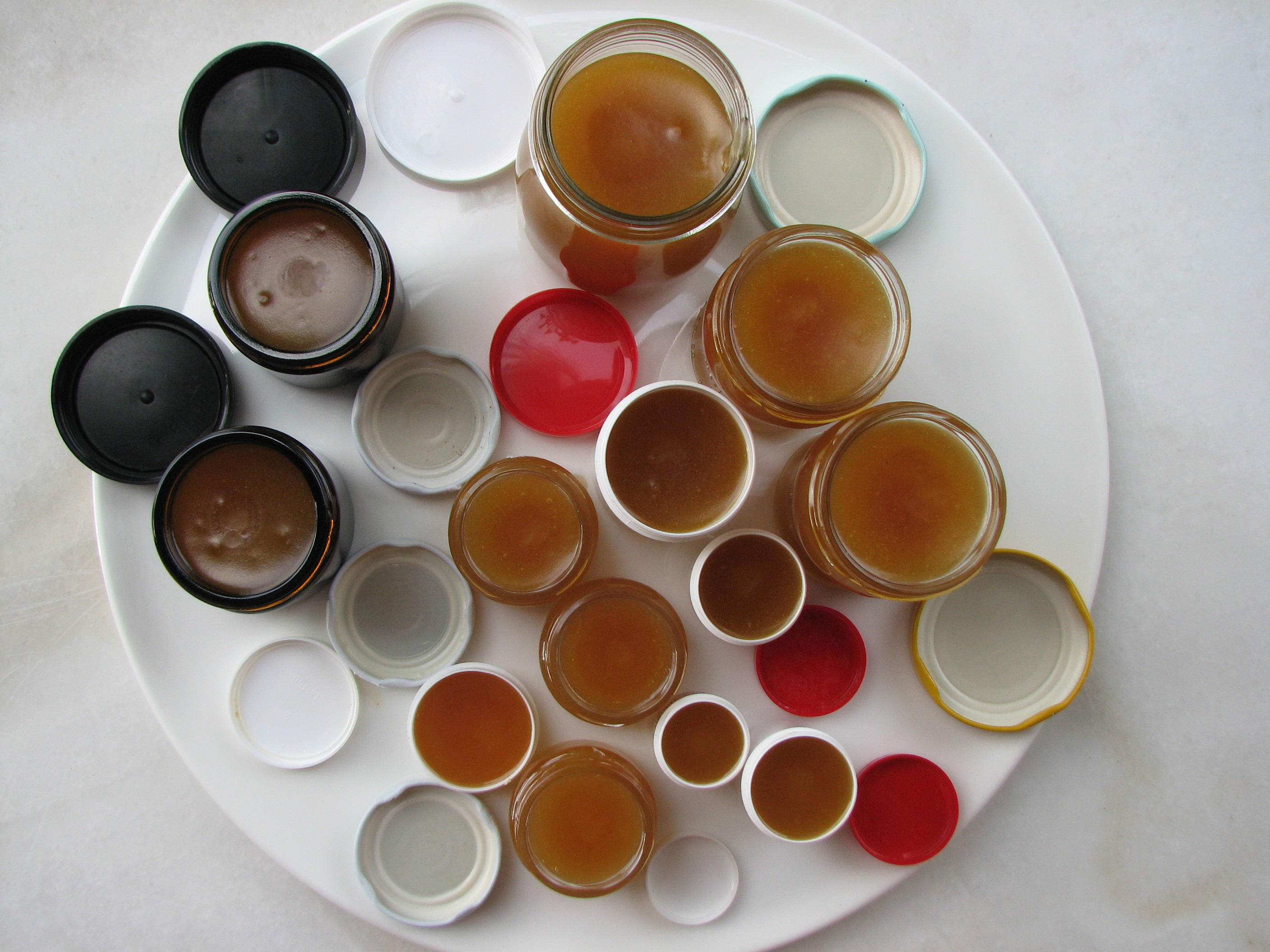 <p>Unterschiedlich große Gefäße für große und kleinere Beschwerden.</p>