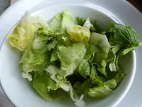 Salat mit Baldrian