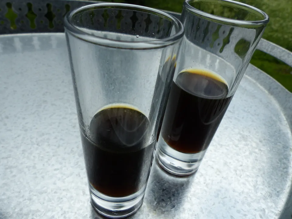 Nussschnaps, Nusslikör