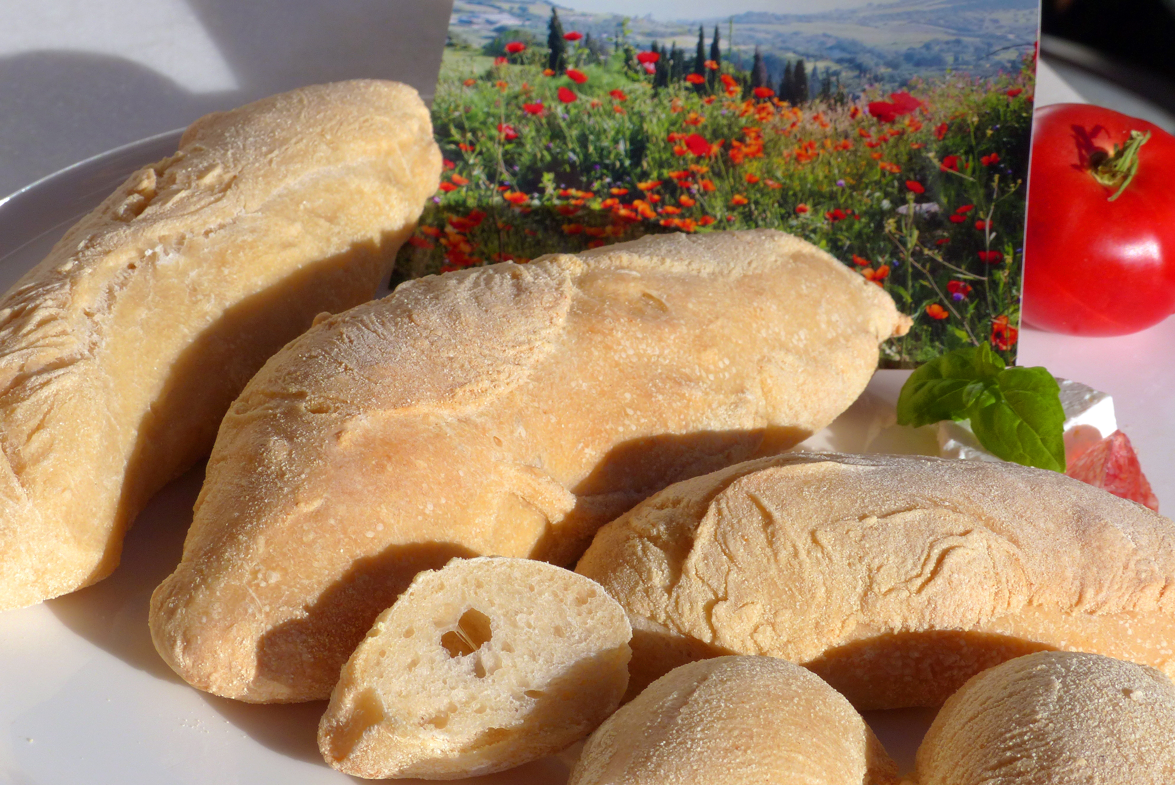 Ciabatta und Ciabattini aus Teig mit Biga 