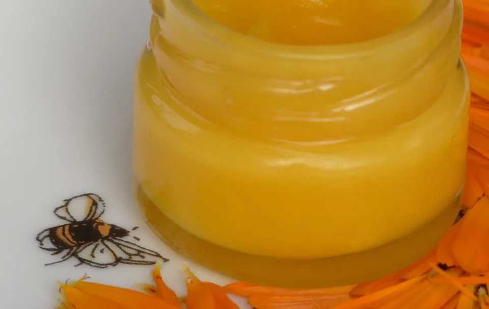 Ringelblumensalbe, puristisch