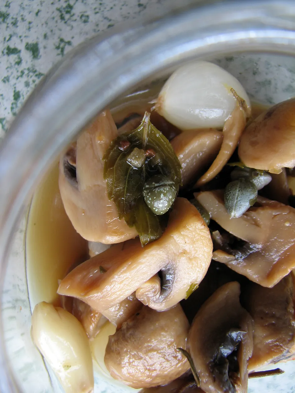 Pilze, mariniert