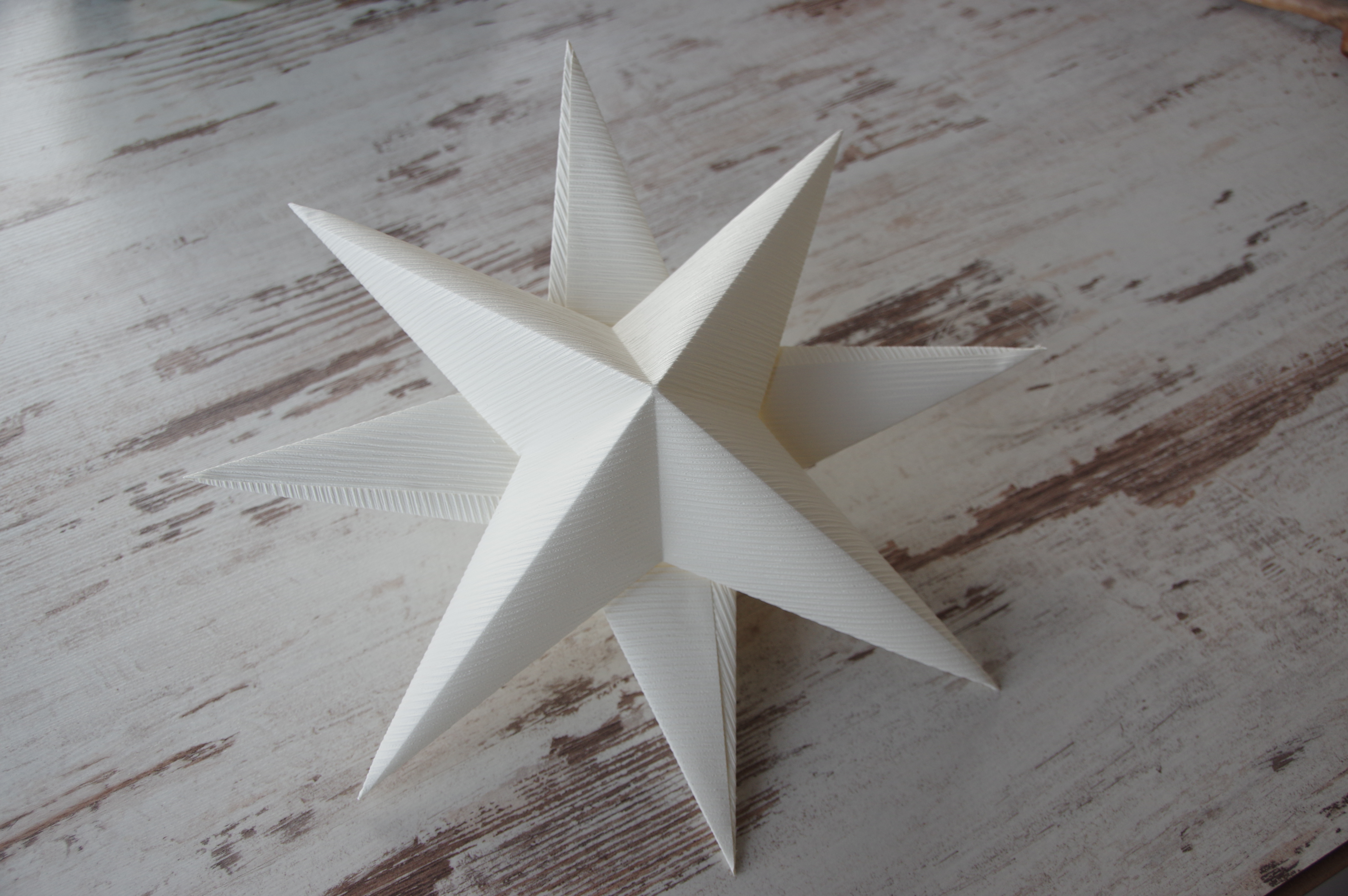 Faltsterne aus Tapete