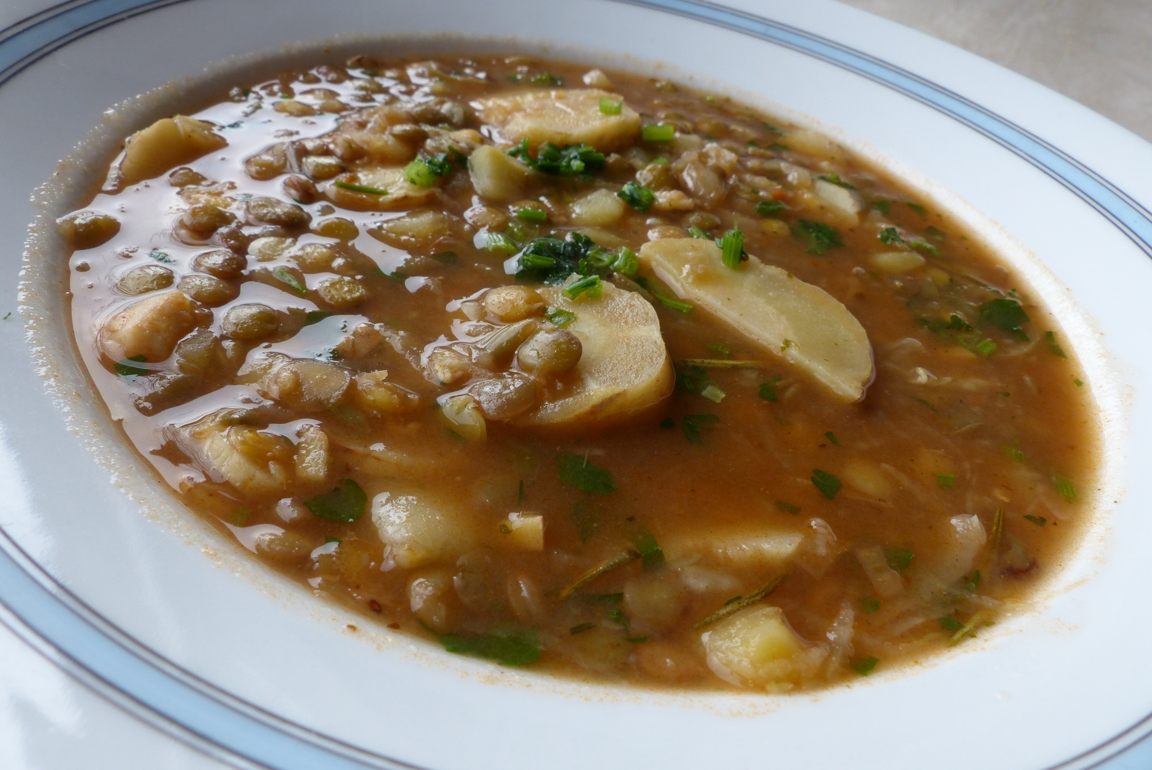Linsen mit Pastinaken oder Süßkartoffeln, Topinambur