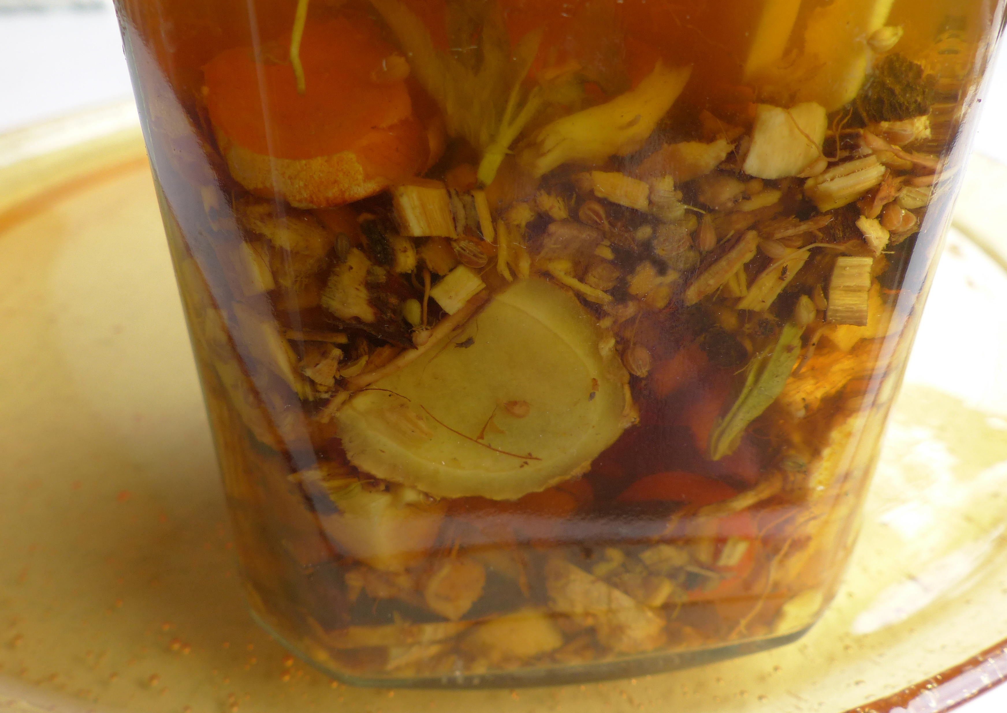 Kräuterbitter, Magenbitter