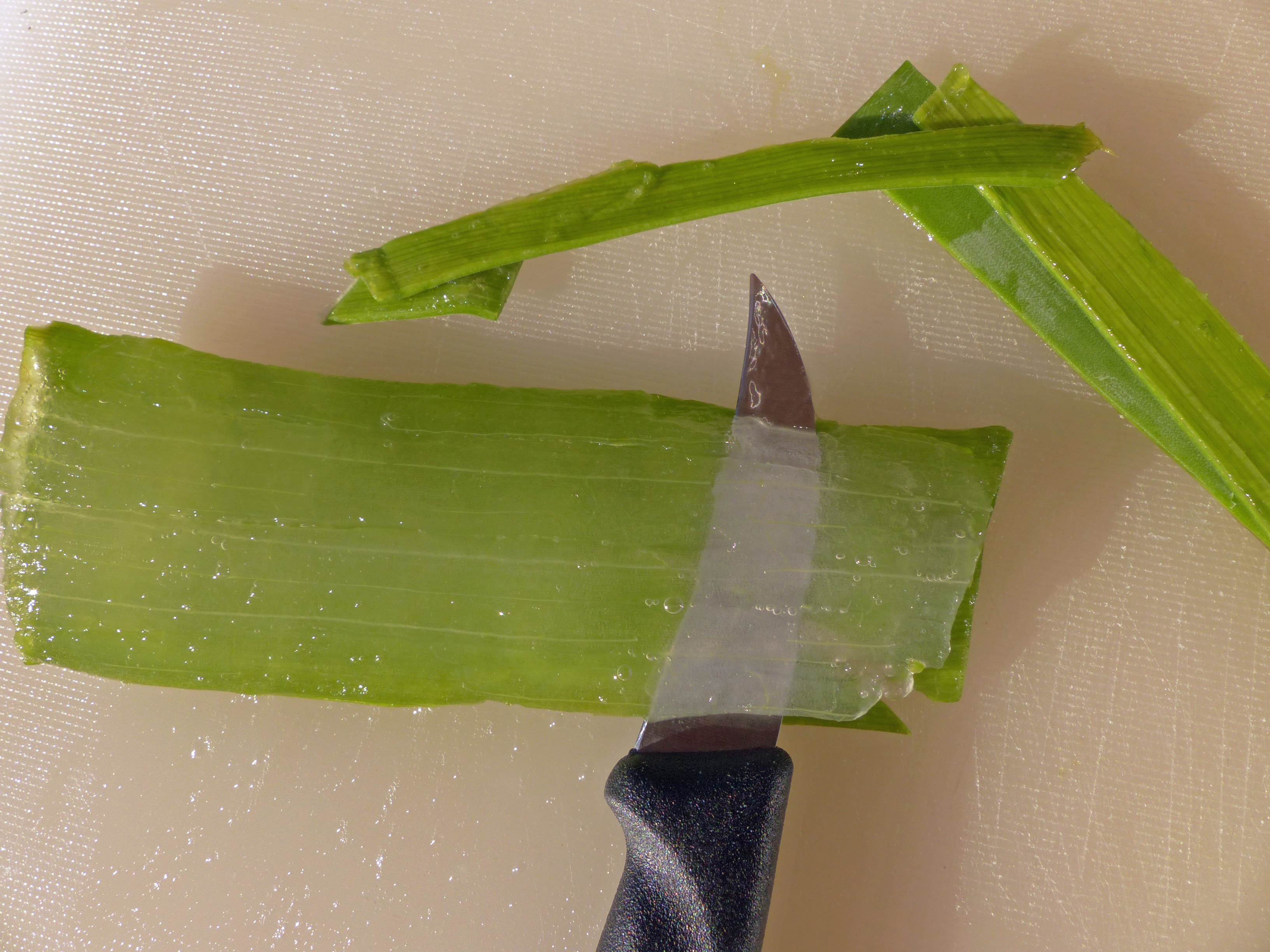 Aloe vera-Gel aus ganzem Blatt