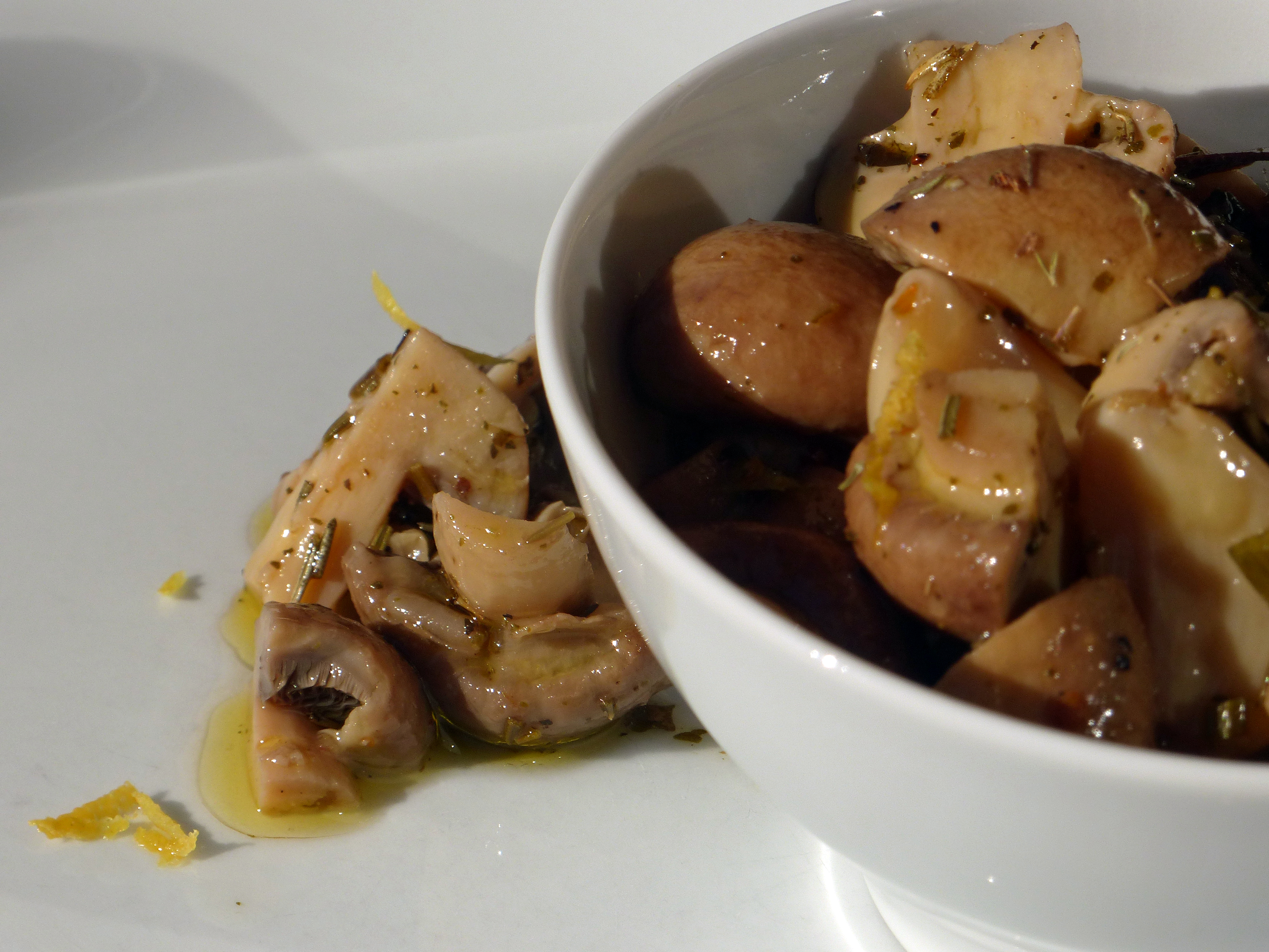 Champignons, marinierte