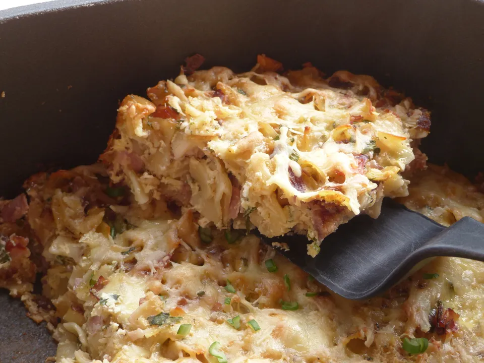 Schinkenfleckerl, überbackene