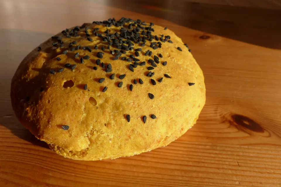 Pitabrötchen mit Kurkuma