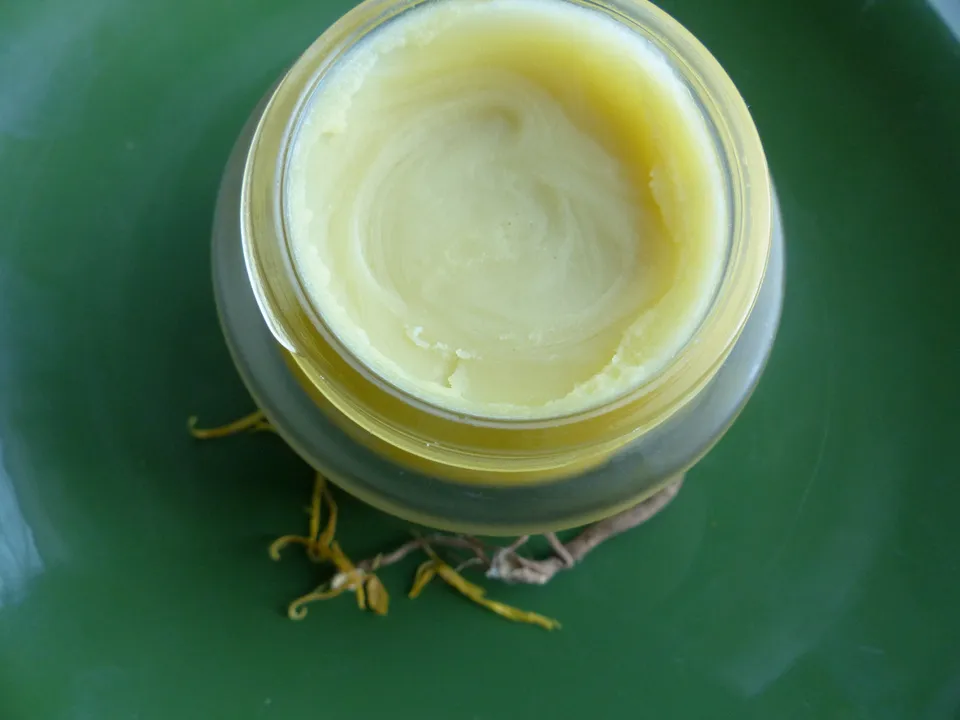 Salben, Oleogele, Balsame, Grundrezepte