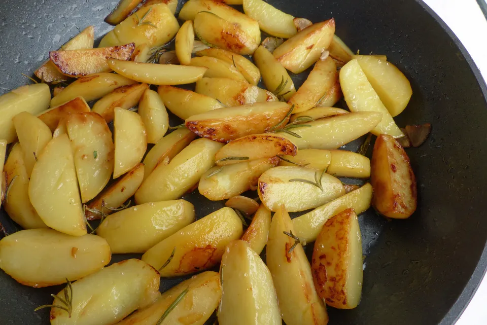 Kartoffeln gedünstet auf dalmatinische Art 