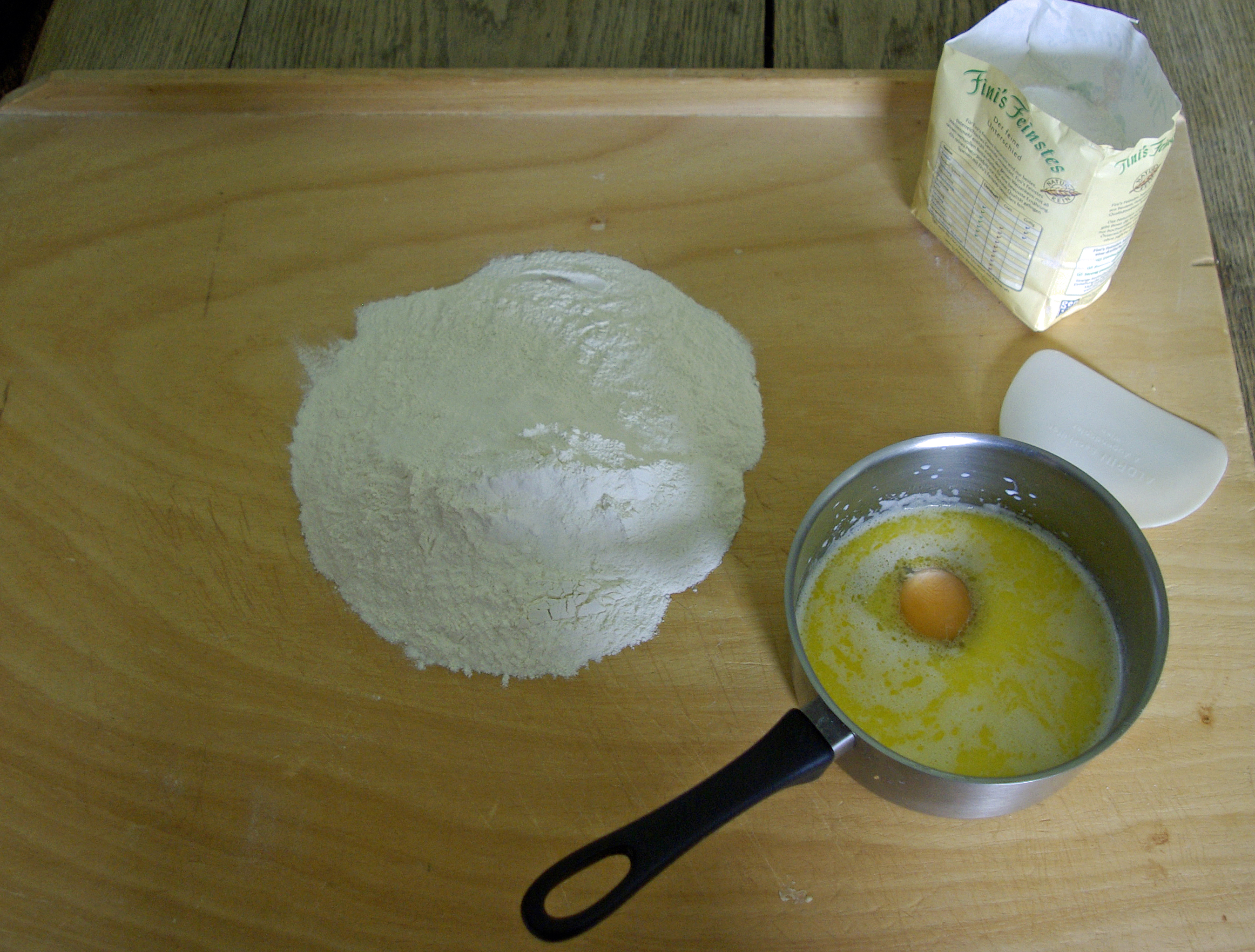 <p>Die Zutaten stehen bereit.</p>