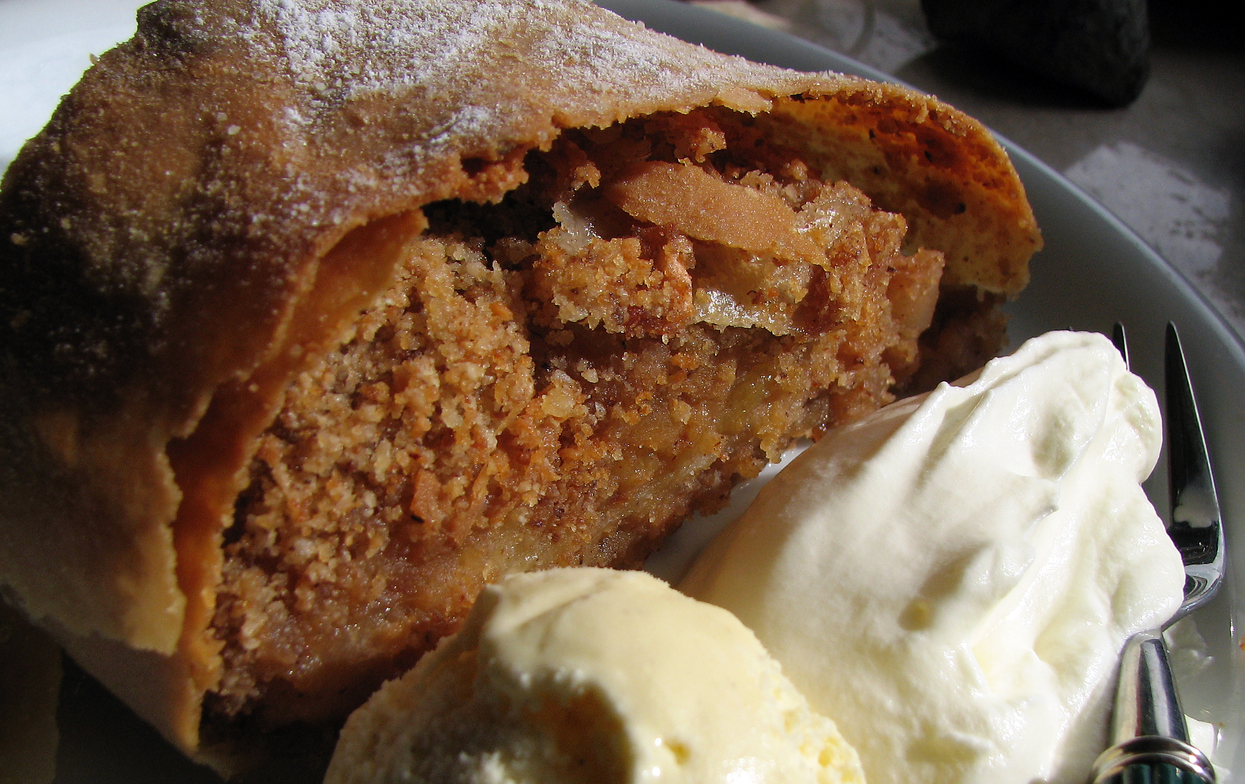 Apfelstrudel, Österreichischer