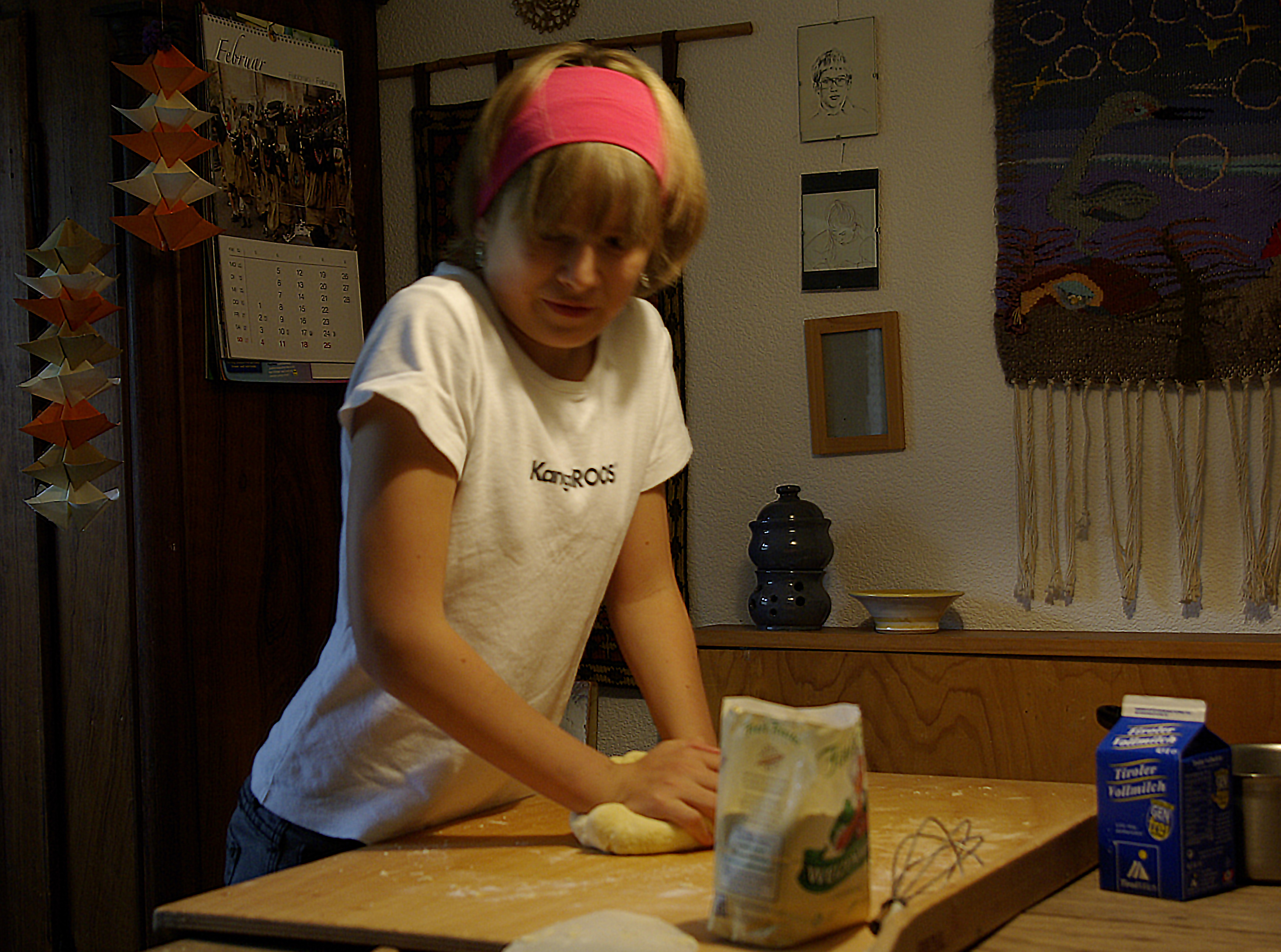 <p> Mit den Handballen kraftvoll kneten, kneten, kneten ...</p>