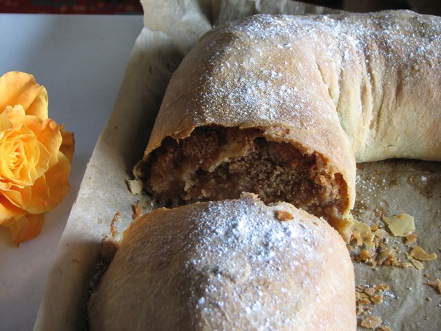 Apfelstrudel, Österreichischer