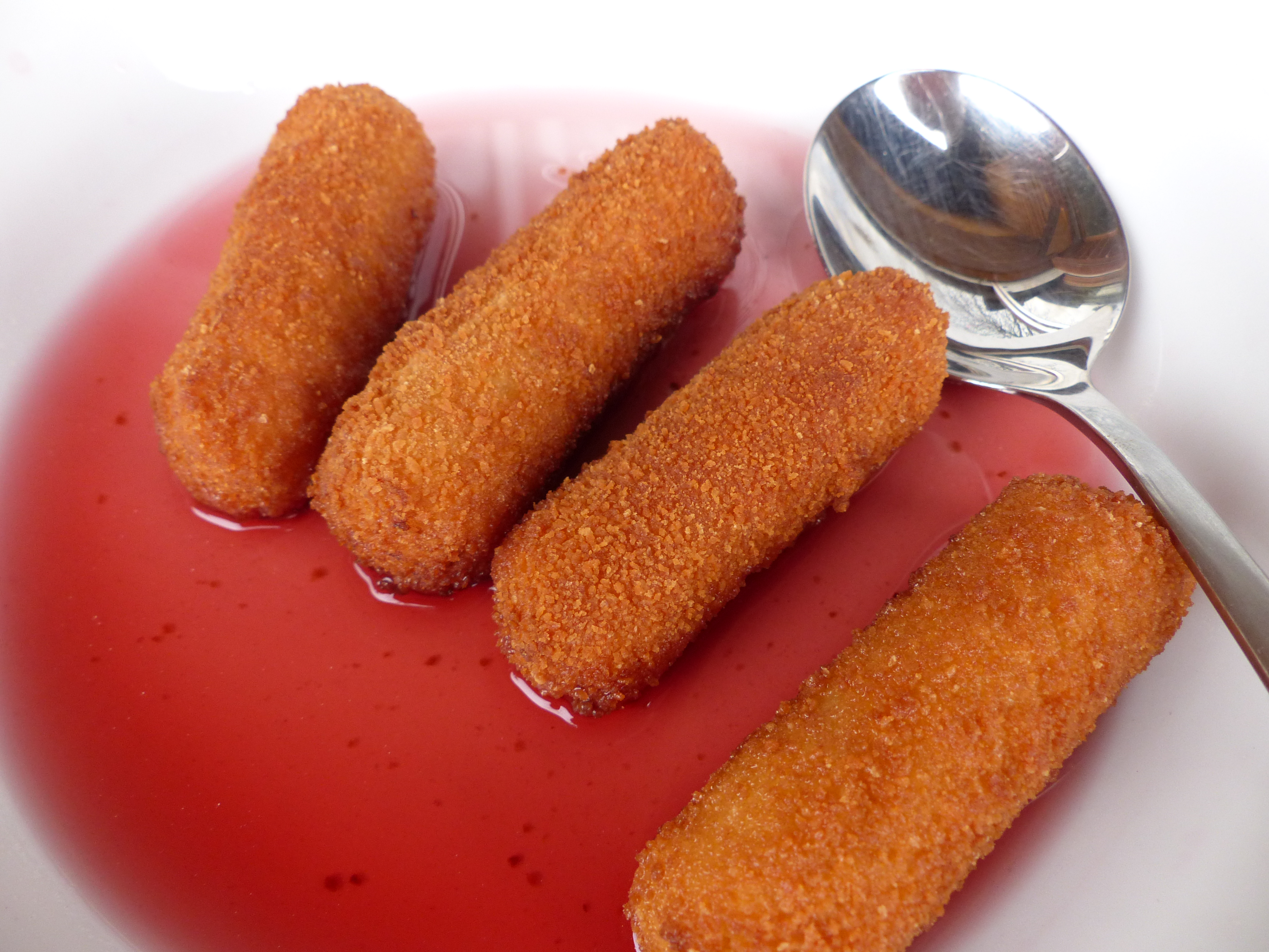 Weinnudeln bzw. Grießnudeln, Weinpaunzen