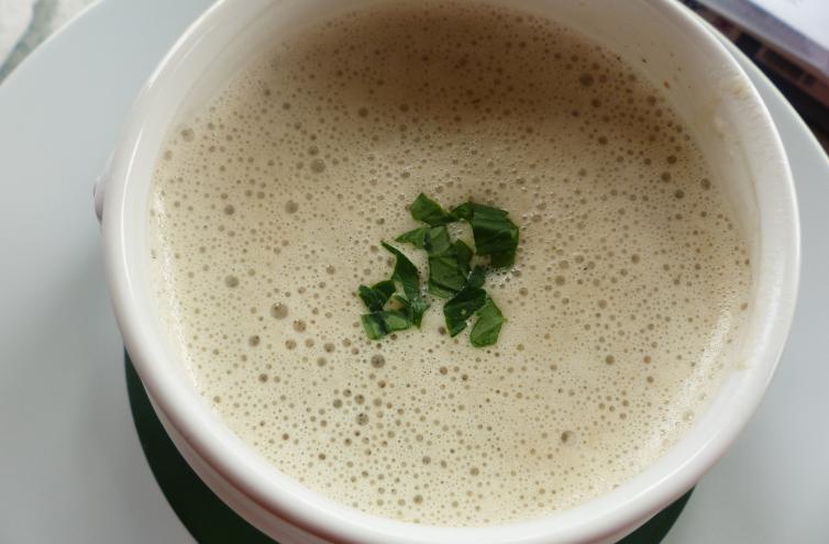 Cremige Pastinakensuppe